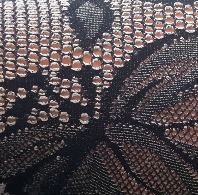 farbe_nero_ivet_gabriella-medium.jpg